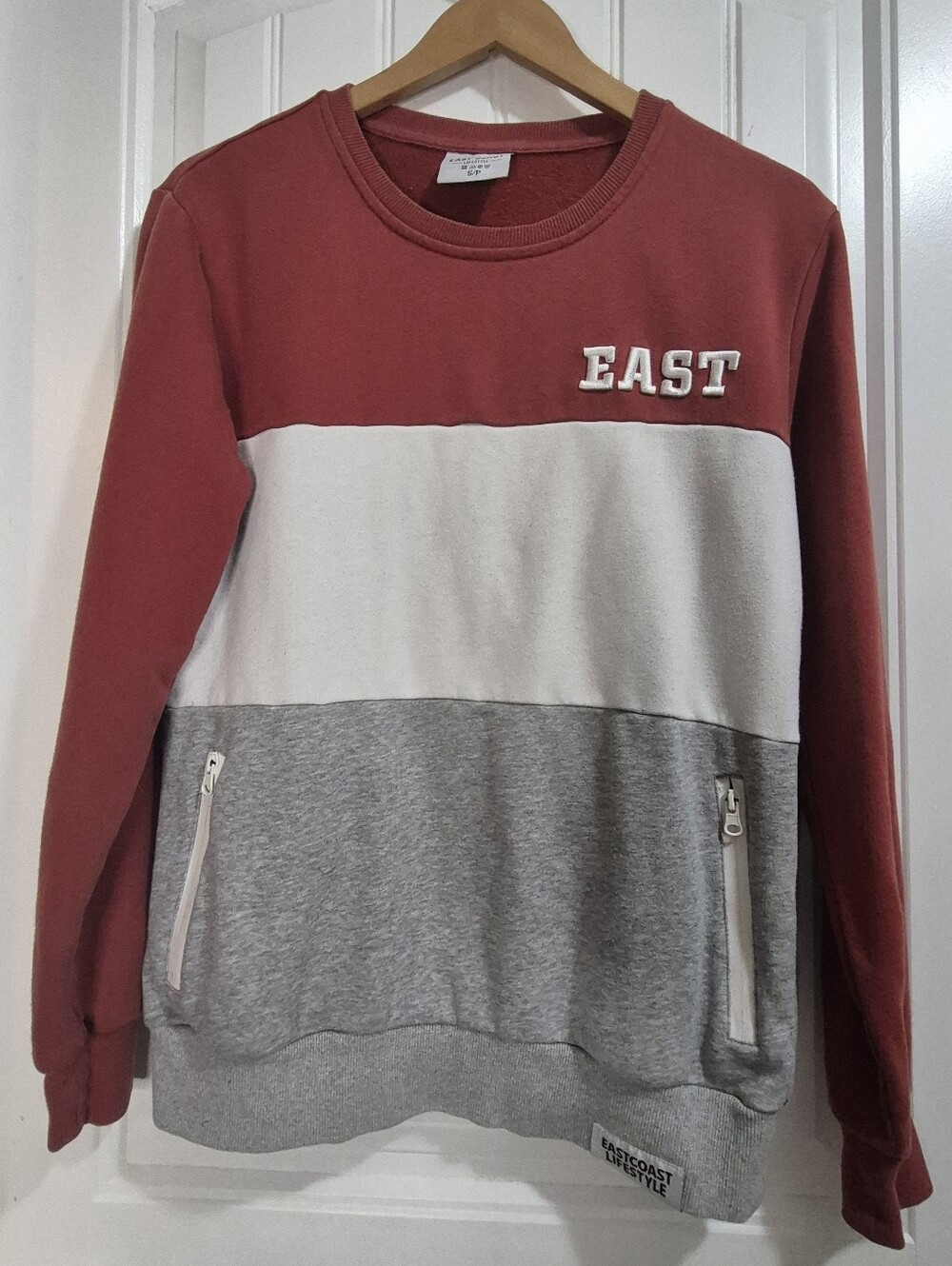 East Coast Lifestyle Crew Neck Sweatshirt Adult Size Small